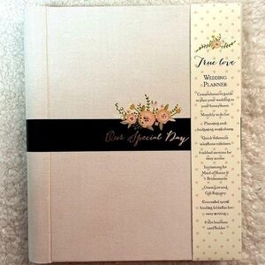 C.R. Gibson “True Love” Wedding Planner
